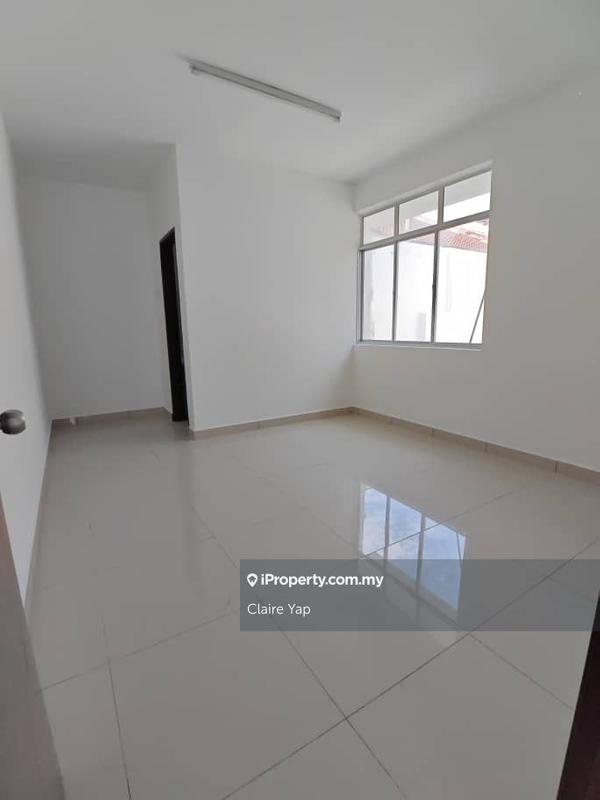 Rumah Berangkai 2 Tingkat untuk Dijual di Taman Daiman Jaya, Kota Tinggi oleh Claire Yap - iProperty.com.my