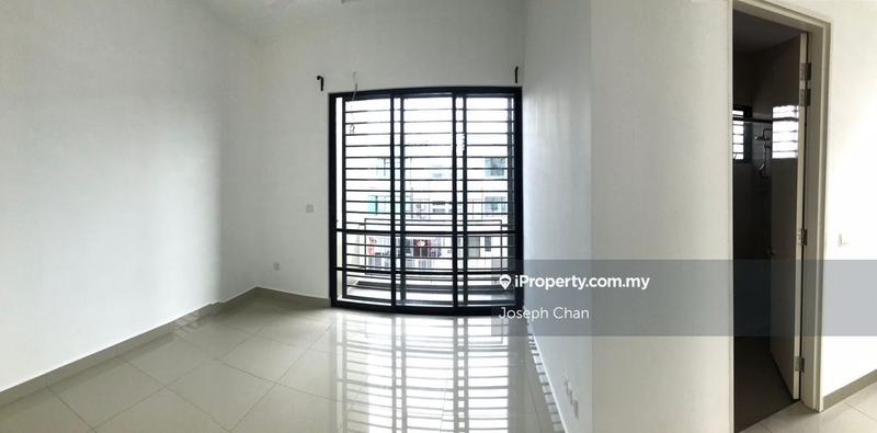 Rumah Berkembar untuk Dijual di Setia Utama, Setia Alam oleh Joseph Chan - iProperty.com.my