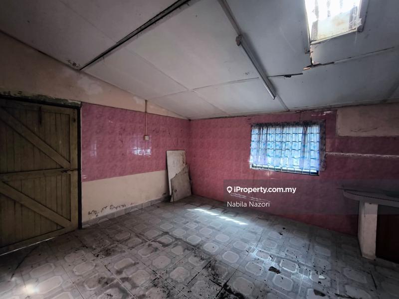 Bungalow House for Sale in Lundang, Kota Bharu by Nabila Nazori - iProperty.com.my