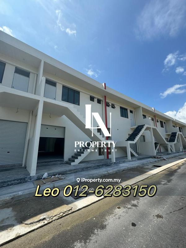 For Rent - Seremban Highway beside 2storey Shop 22x90 Facing Mainroad Brand new red brick design