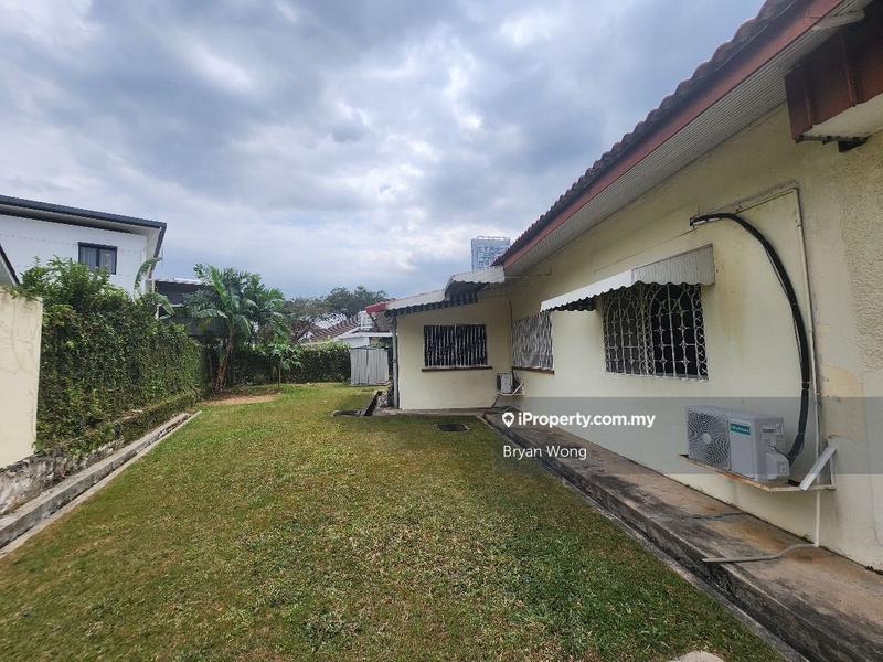 Bungalow House untuk Dijual di Seksyen 17, Petaling Jaya oleh Bryan Wong - iProperty.com.my