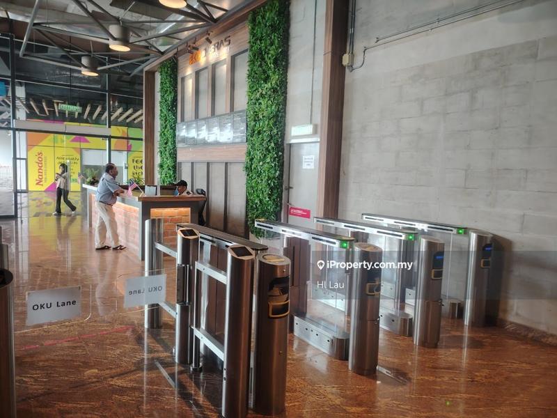 For Rent - Renovated Spacious Corner Office @ EkoCheras Mall