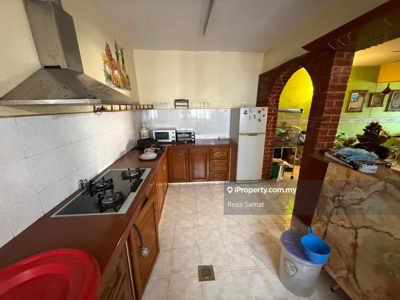 Pangsapuri untuk Dijual di Pelangi Heights oleh Reza Samat - iProperty.com.my