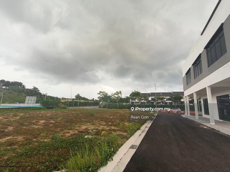 For Sale - Ulu Tiram Commercial Land Facing Main Highway