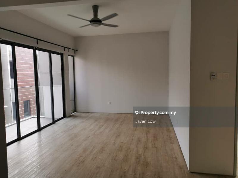 Rumah Bandar untuk Dijual di Sutera Damansara, Damansara Damai oleh Javen Low - iProperty.com.my