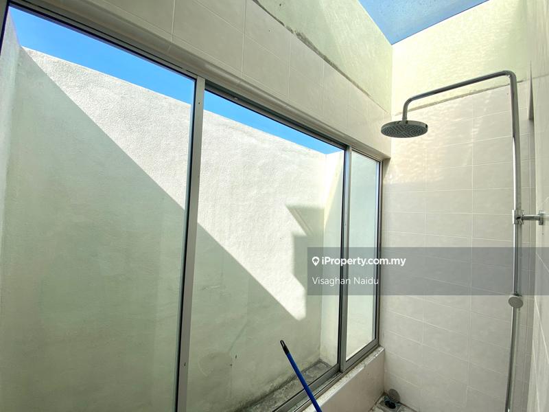 Rumah Berkembar untuk Dijual di Kota Emerald, Rawang oleh Visaghan Naidu - iProperty.com.my