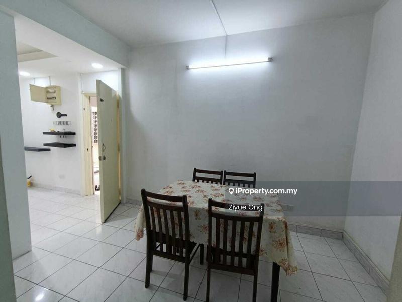 Pangsapuri untuk Dijual di Sri Cempaka (Puchong Jaya) oleh Ziyue Ong - Dining Room - iProperty.com.my