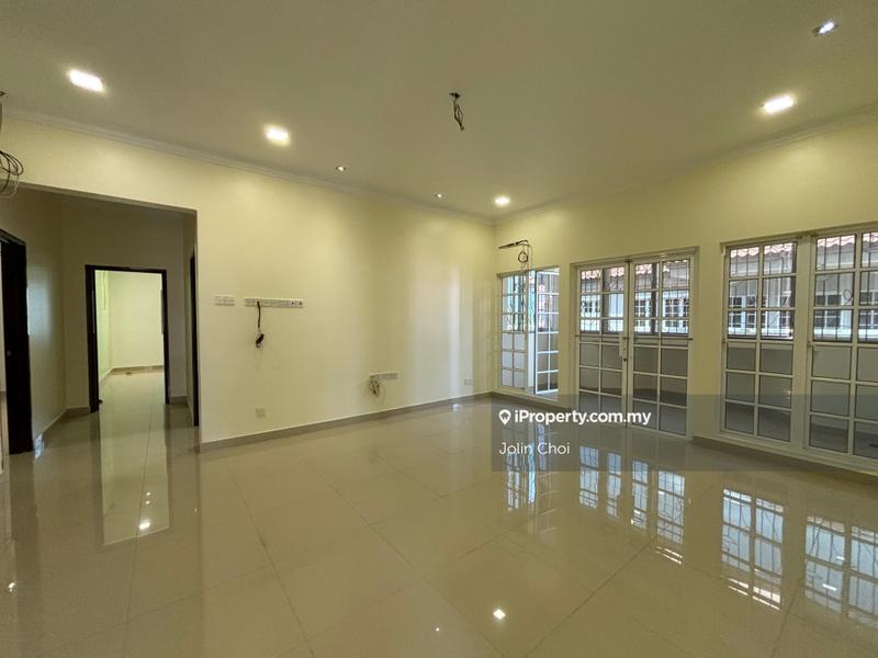 Rumah Berkembar untuk Dijual di Bandar Puteri Puchong, Puchong oleh Jolin Choi - iProperty.com.my