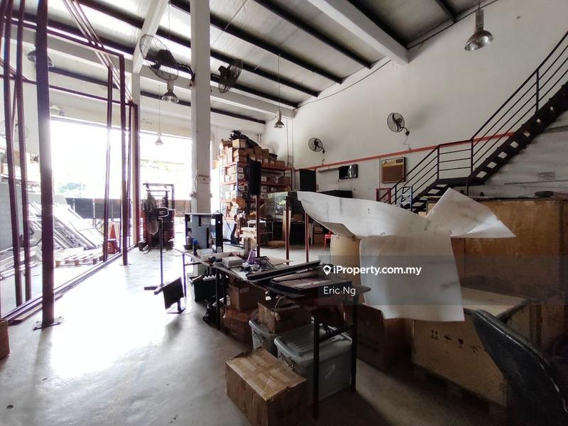 Kilang Teres untuk Dijual di Taman Perindustrian Taming Jaya, Balakong oleh Eric Ng - iProperty.com.my