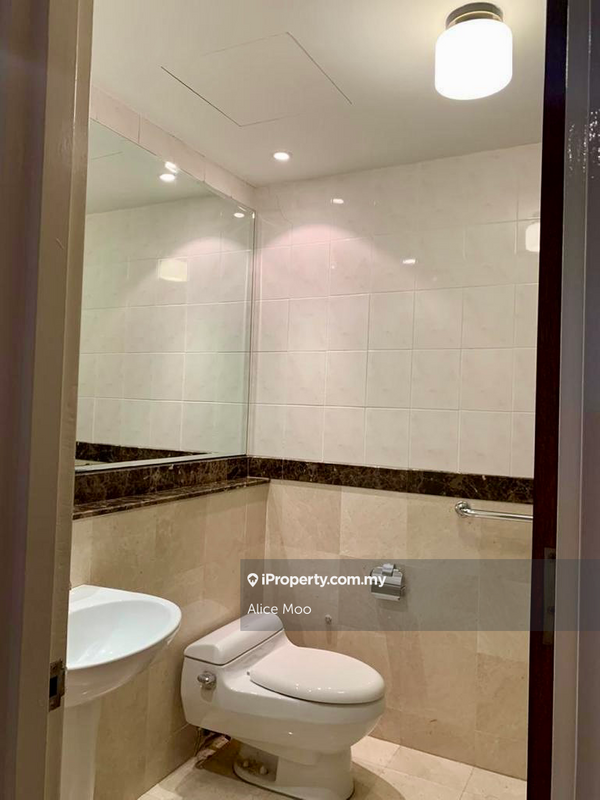 For Rent - Hampshire Park Condominium