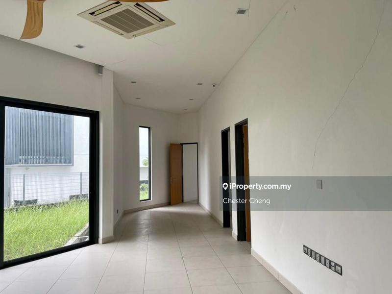 Bungalow House for Sale in Subang Heights, Subang Jaya by Chester Cheng - iProperty.com.my