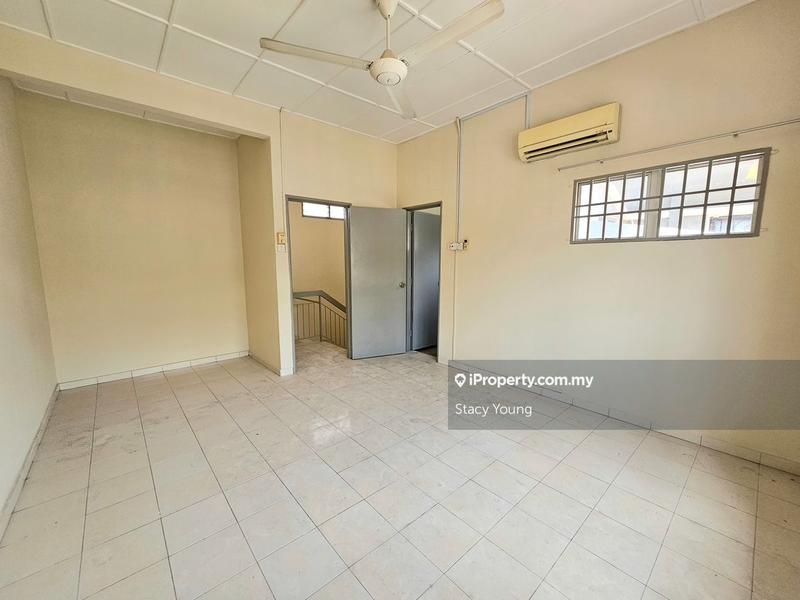 2.5-storey Terraced House for Sale in Bandar Mahkota Cheras, Cheras by Stacy Young - iProperty.com.my
