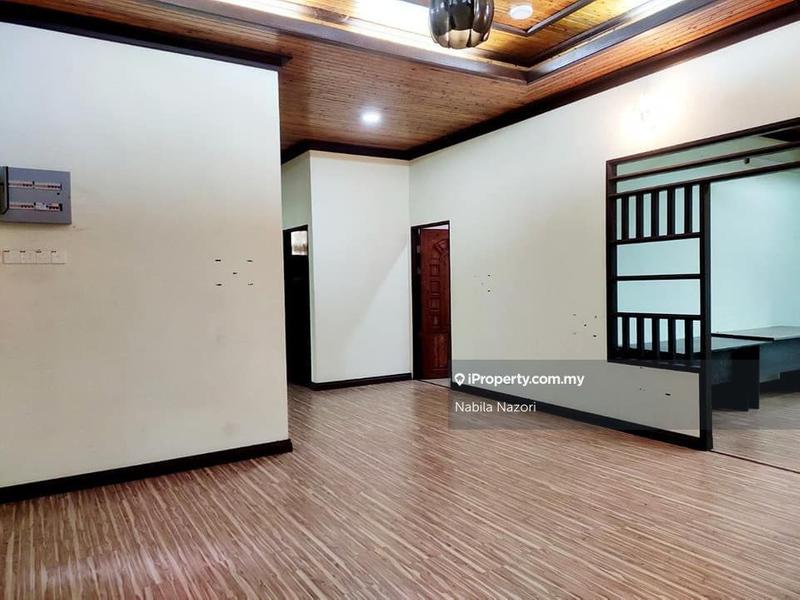 Bungalow House for Sale in Peringat, Kota Bharu by Nabila Nazori - iProperty.com.my