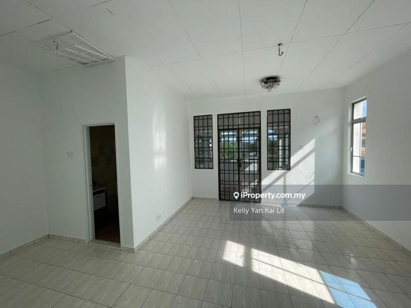 Rumah Teres 2-Tingkat untuk Dijual di Bandar Bukit Tinggi, Klang oleh Kelly Yan Kai Lit - iProperty.com.my