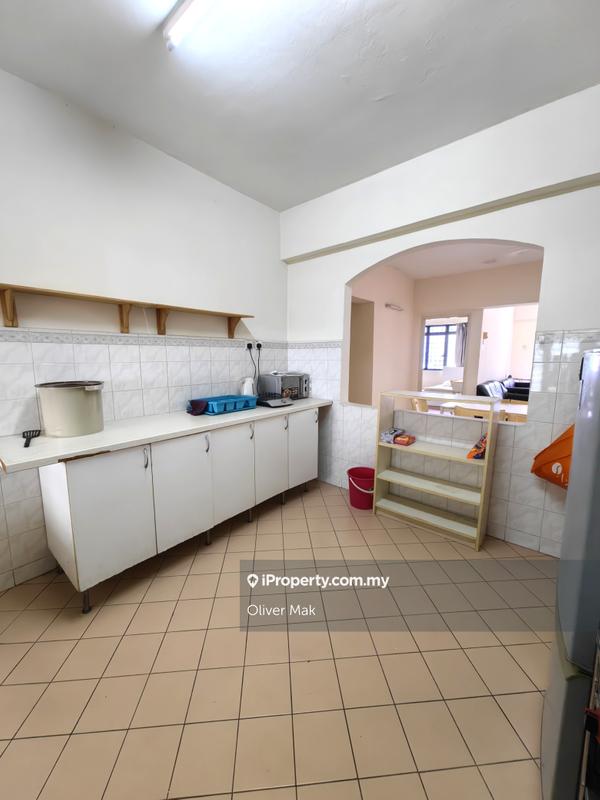 For Rent - Vista Komanwel C