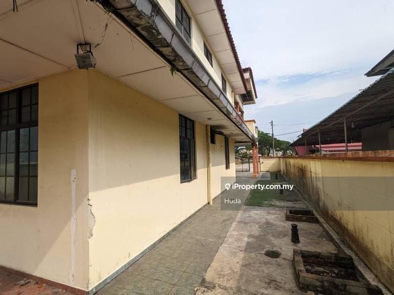 Bungalow House for Sale in Taman Seaview, Port Dickson by Huda - iProperty.com.my