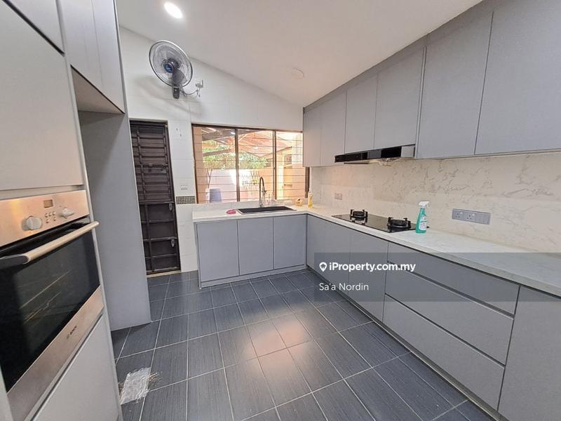 Rumah Berangkai 2 Tingkat untuk Dijual di Bukit Jelutong, Shah Alam oleh Sa'a Nordin - iProperty.com.my