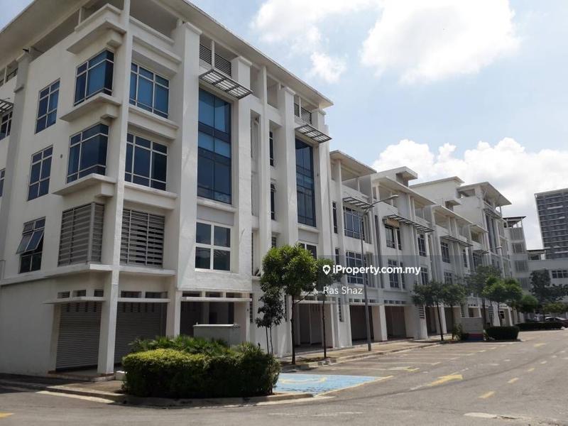 Shop / Office untuk Disewa di Seksyen 7, Shah Alam oleh Ras Shaz - iProperty.com.my