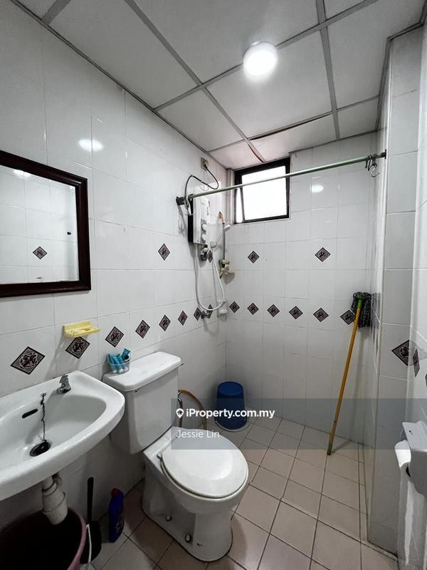 Condominium for Sale in Mutiara Oriental by Jessie Lin - iProperty.com.my