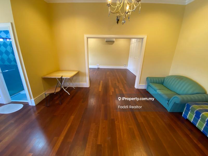 Bungalow House untuk Dijual di Taman TAR, Ampang oleh Fadzli Realtor - Living Room - iProperty.com.my