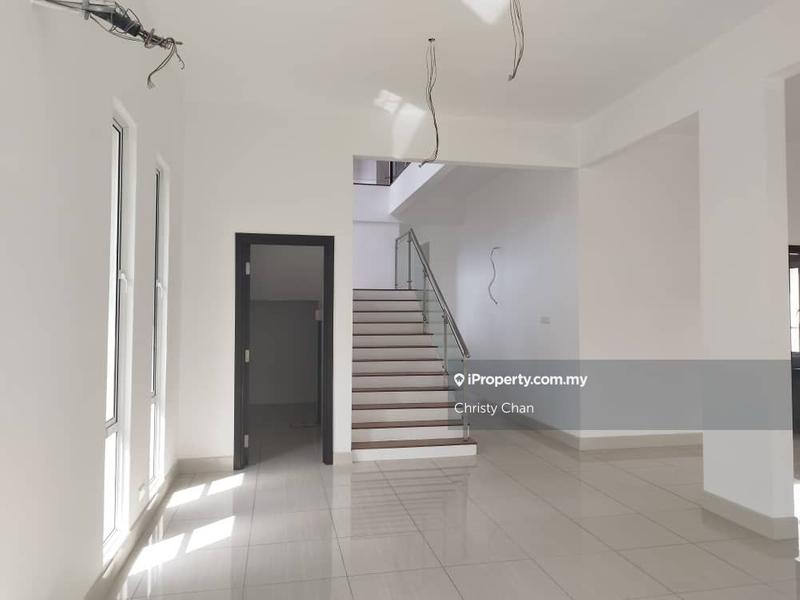 Bungalow House untuk Dijual di Taman Equine, Seri Kembangan oleh Christy Chan - iProperty.com.my