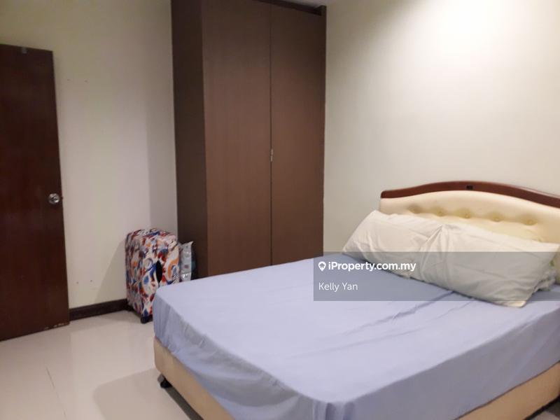 Rumah Berkembar untuk Dijual di Ulu Kelang, Selangor oleh Kelly Yan Kai Lit - iProperty.com.my