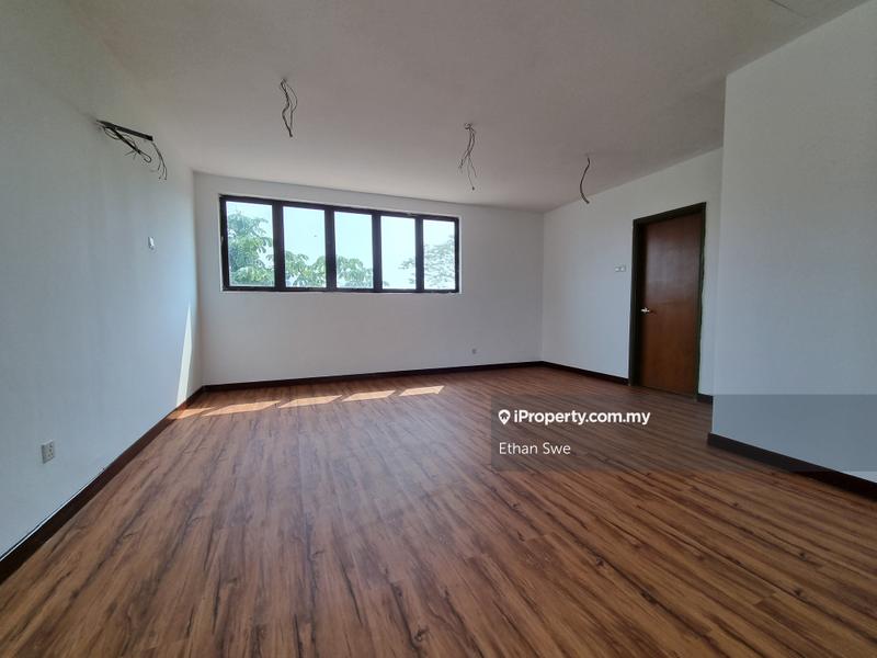 Bungalow House for Sale in Bukit Rahman Putra, Sungai Buloh by Ethan Swe - iProperty.com.my