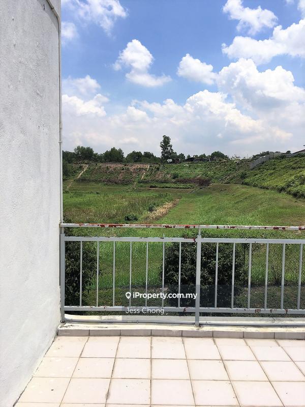 Shop / Office for Sale in Taman Equine, Seri Kembangan by Jess Chong - iProperty.com.my