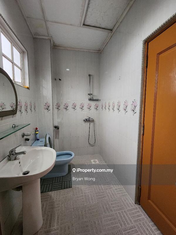 Bungalow House for Sale in SS 21, Damansara Utama, Petaling Jaya by Bryan Wong - iProperty.com.my