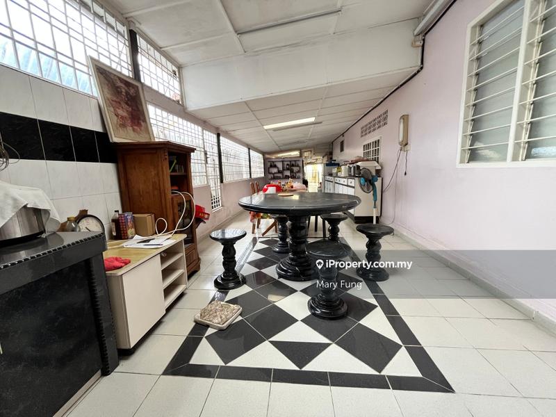 Bungalow House for Sale in Seksyen 4, Petaling Jaya by Mary Fung - iProperty.com.my