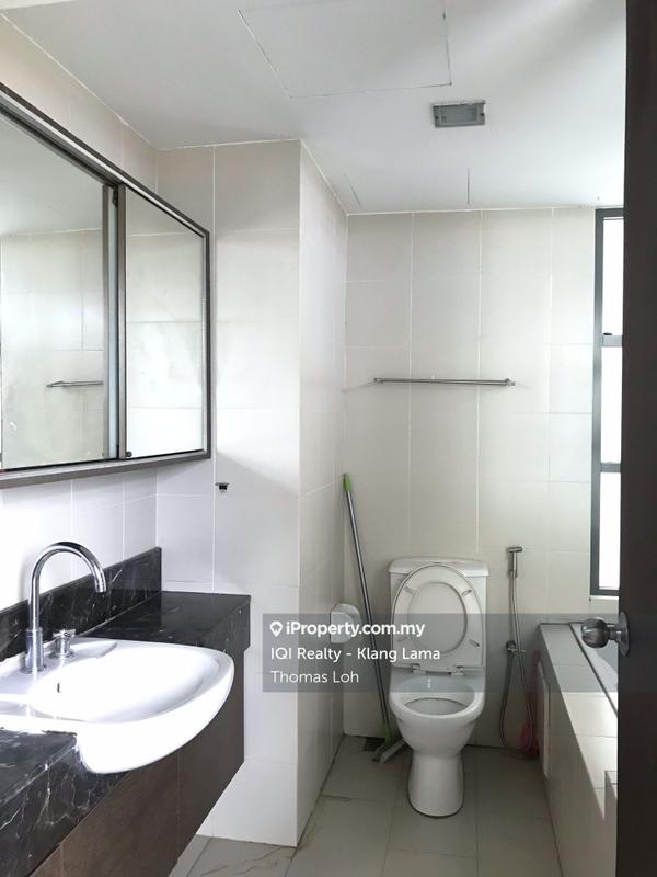 Kediaman Servis untuk Dijual di Saujana Residency oleh Thomas Loh - iProperty.com.my