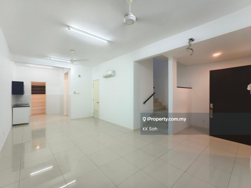 Rumah Berangkai 2 Tingkat untuk Dijual di Kajang 2, Kajang oleh KK Sah - Living Room - iProperty.com.my