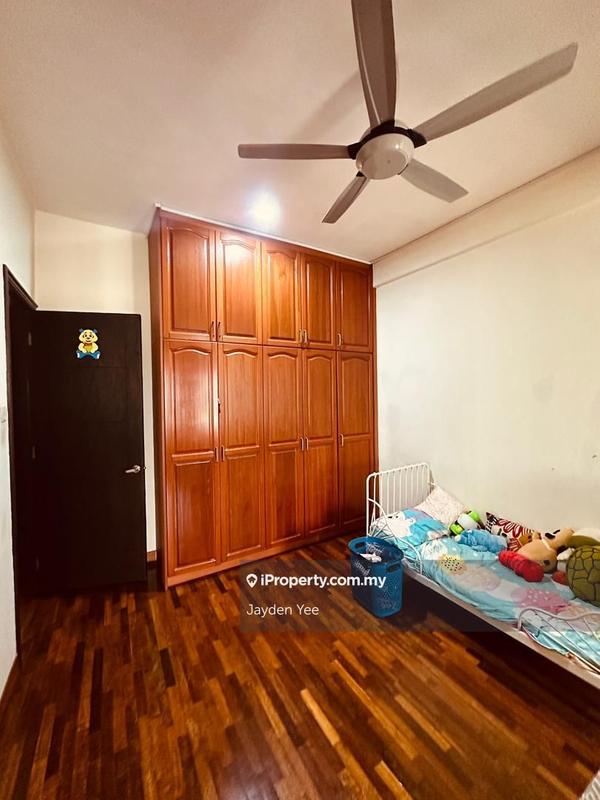 Semi-Detached House for Sale in Taman Yarl, Jalan Klang Lama (Old Klang Road) by Jayden Yee - iProperty.com.my