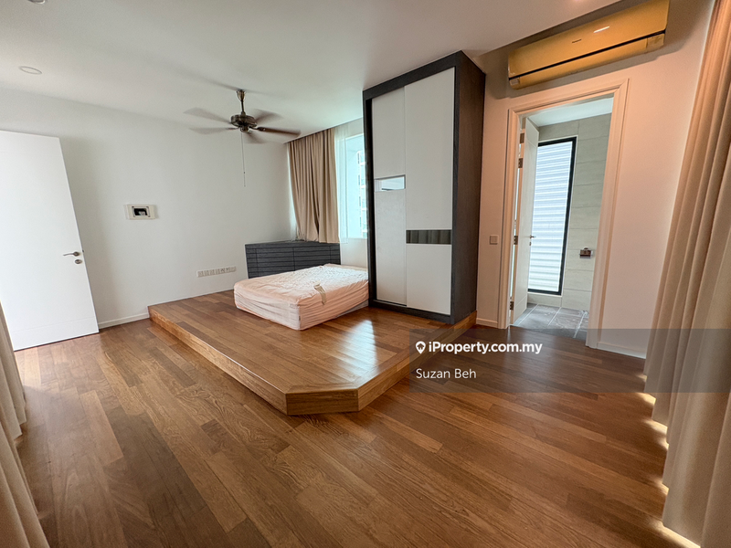 Bungalow House for Sale in The Light Collection 3 Storey Water Villa For Sale, Gelugor by Suzan Beh - iProperty.com.my