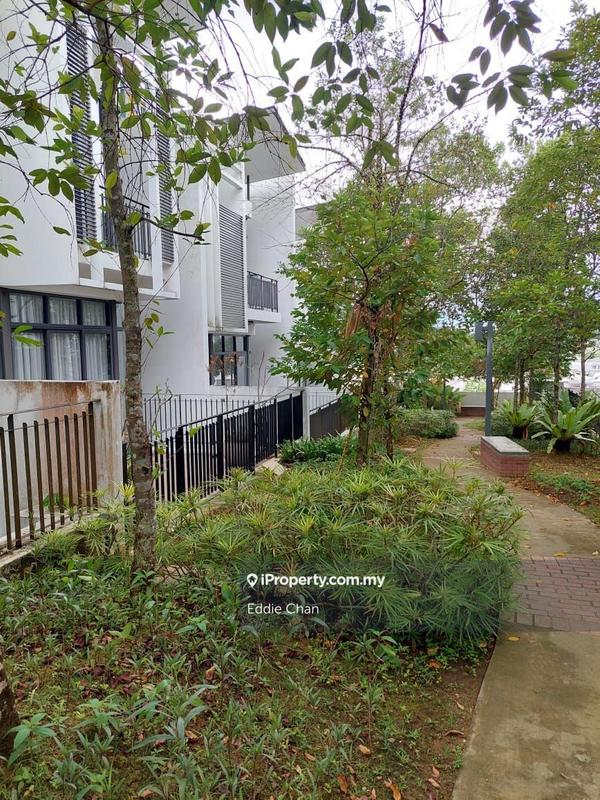 Rumah Berangkai 3 Tingkat untuk Dijual di 16 Quartz Courtyard Villa, Melawati oleh Eddie Chan - iProperty.com.my