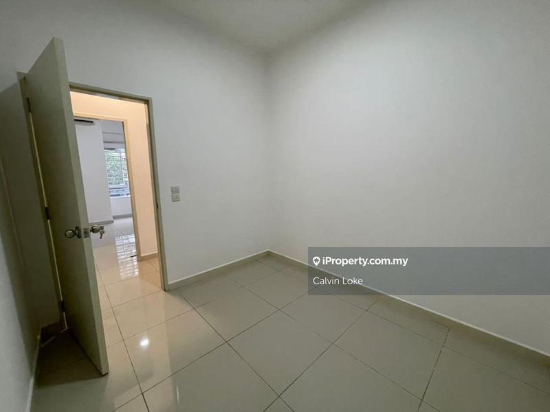 Service Residence for Sale in Savanna Executive Suite @ Southville City by Calvin Loke - iProperty.com.my