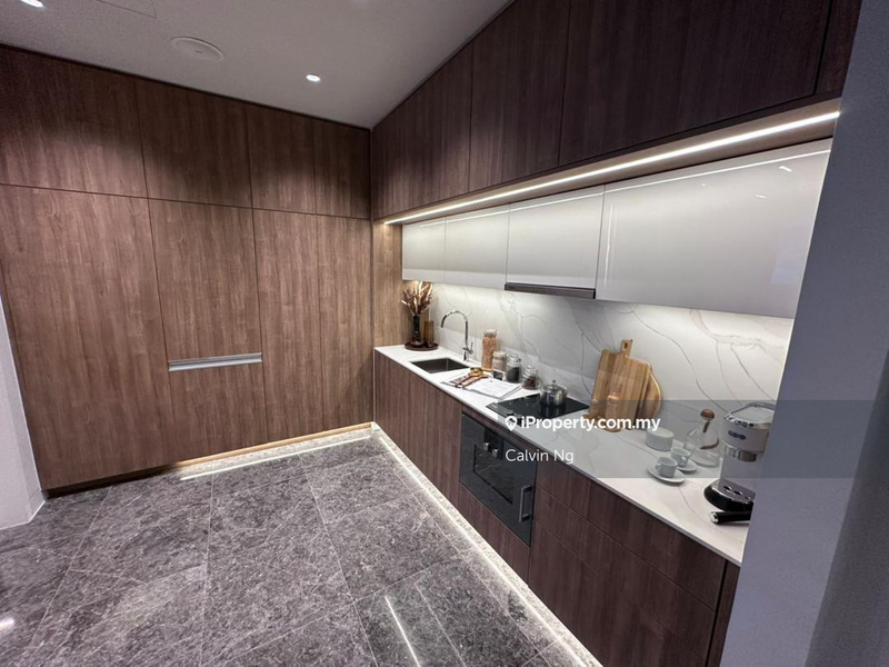 Kediaman Servis untuk Dijual di CloutHaus Residences oleh Calvin Ng - iProperty.com.my