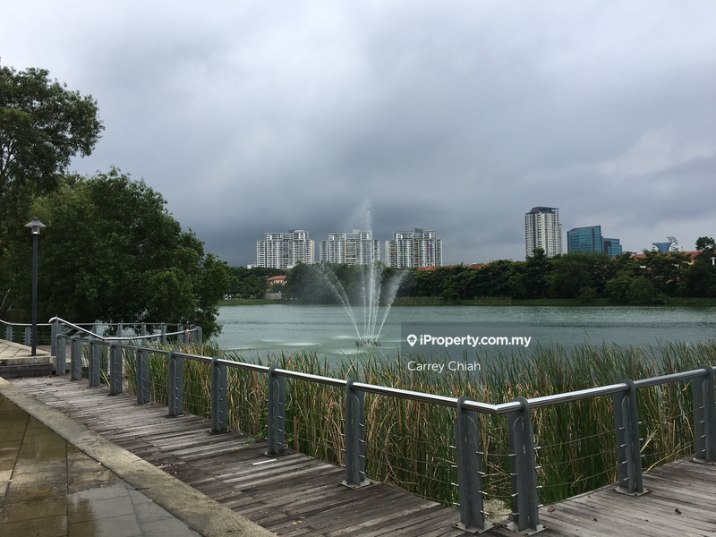 Semi-Detached House for Sale in Lake Edge, Puchong by Carrey Chiah - iProperty.com.my