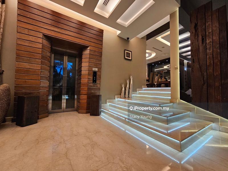 Bungalow House for Sale in Taman Bukit Serdang, Seri Kembangan by Stacy Young - iProperty.com.my