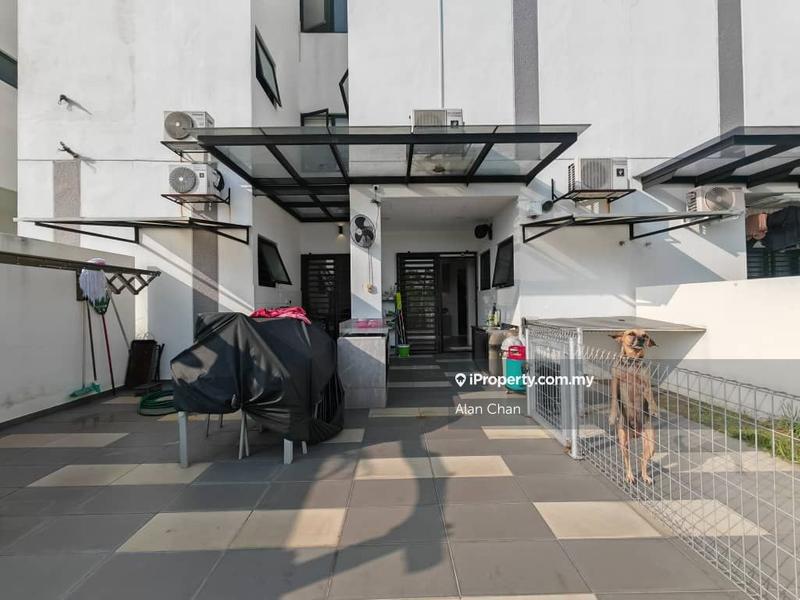 2-storey Terraced House for Sale in Sierra 6 @ Bandar 16 Sierra Puchong, Puchong by Alan Chan - iProperty.com.my