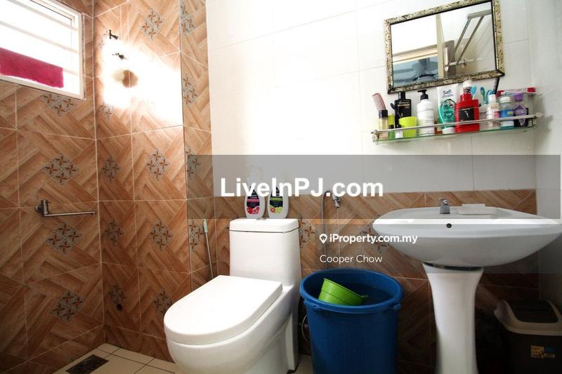 2-storey Terraced House for Sale in Taman Kelana Idaman, Ara Damansara by Cooper Chow - iProperty.com.my