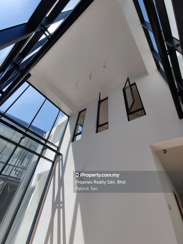 Rumah Berangkai 3.5 Tingkat untuk Dijual di Empire Residence, Damansara Perdana oleh Patrick Tan - iProperty.com.my