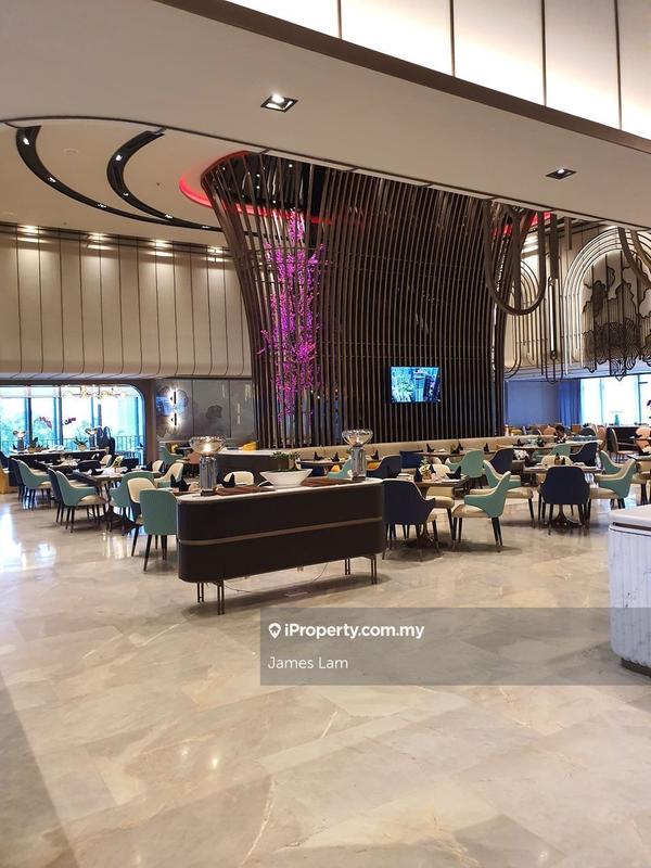 For Sale - Royal Lexis