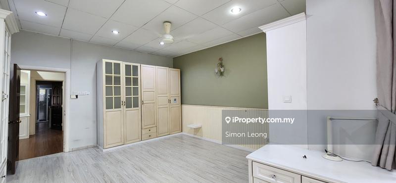 Rumah Berangkai 2 Tingkat untuk Dijual di Bukit Jelutong, Shah Alam oleh Simon Leong - iProperty.com.my