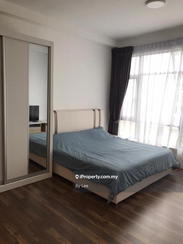 For Rent - Molek Regency