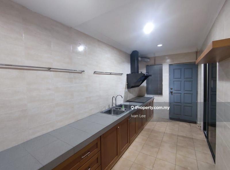 Rumah Berangkai 2 Tingkat untuk Dijual di Seksyen 19, Petaling Jaya oleh Ivan Lee - iProperty.com.my