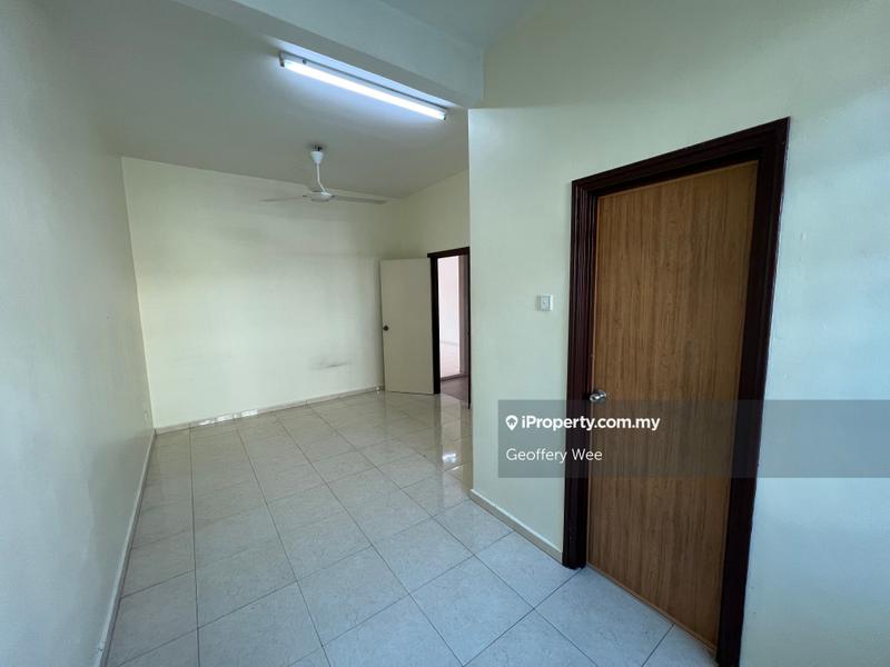 Rumah Berangkai 2 Tingkat untuk Dijual di Taman Angsa Mas, Durian Tunggal oleh Geoffery Wee - iProperty.com.my