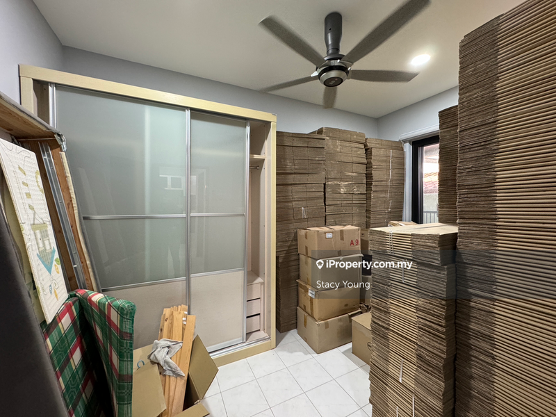Rumah Berkembar untuk Dijual di Batu 9, Cheras oleh Stacy Young - iProperty.com.my