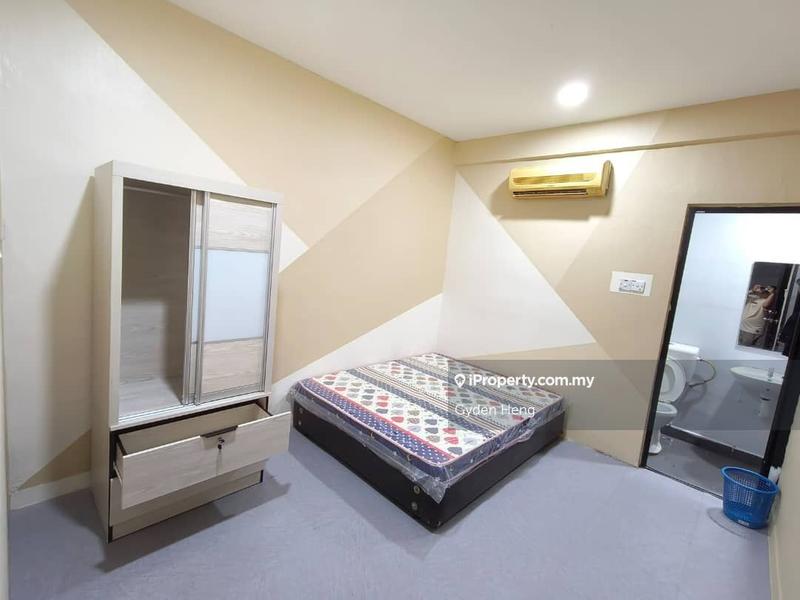 Rumah Berkembar untuk Dijual di Taman Pelangi, Johor Bahru oleh Gyden Heng - iProperty.com.my