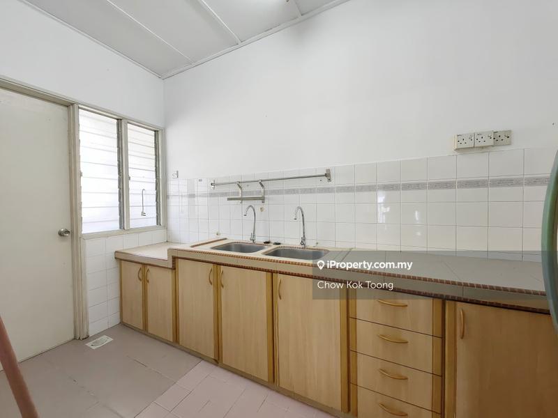 Pangsapuri untuk Dijual di Akasia Apartment oleh Chow Kok Toong - iProperty.com.my